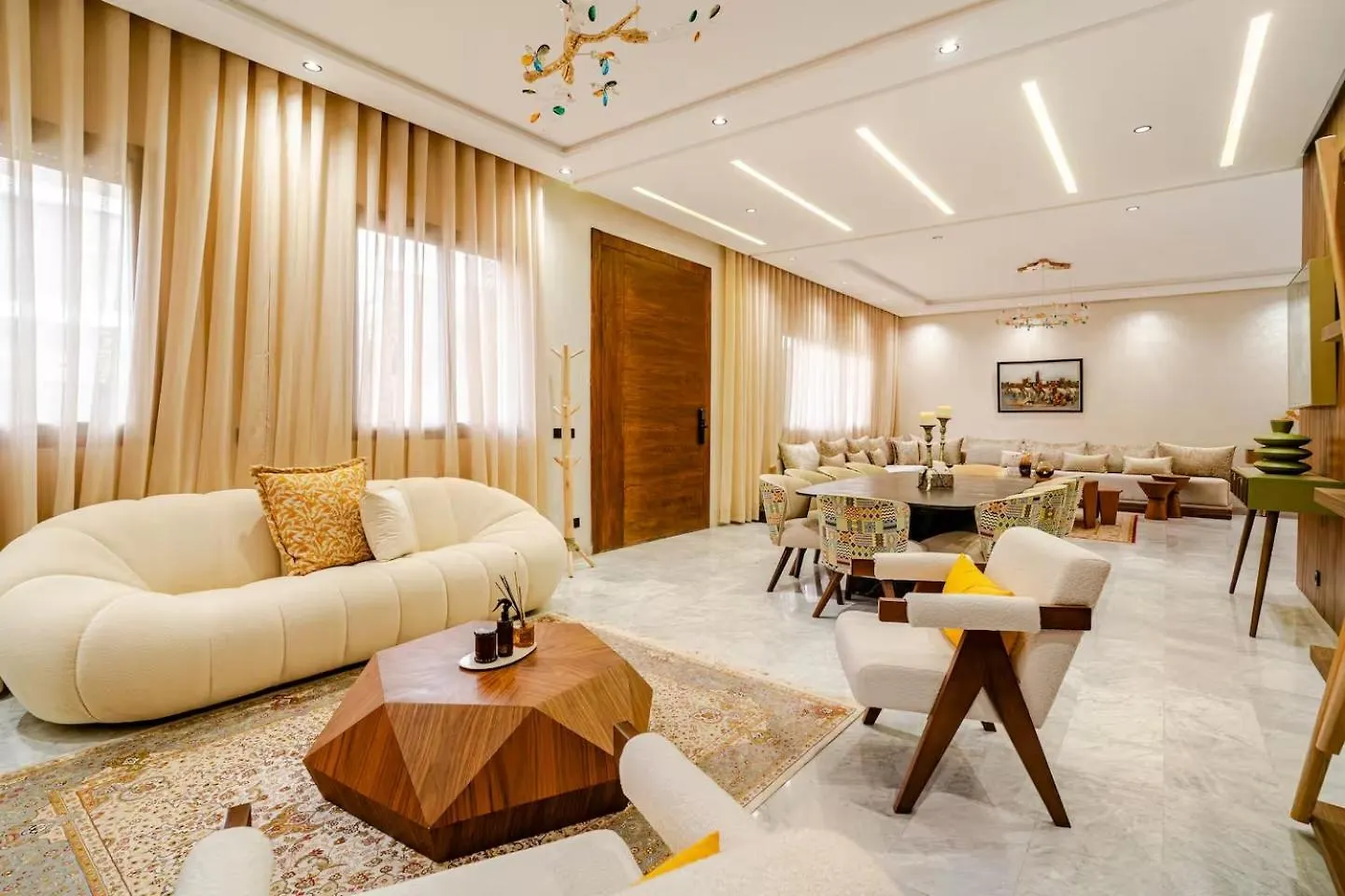 Вилла Sumptuous Family Villa, Pool, 4 Suites Марракеш